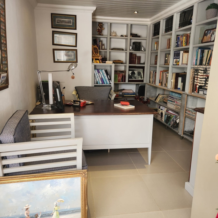 3 Bedroom Property for Sale in Stilbaai Oos Western Cape